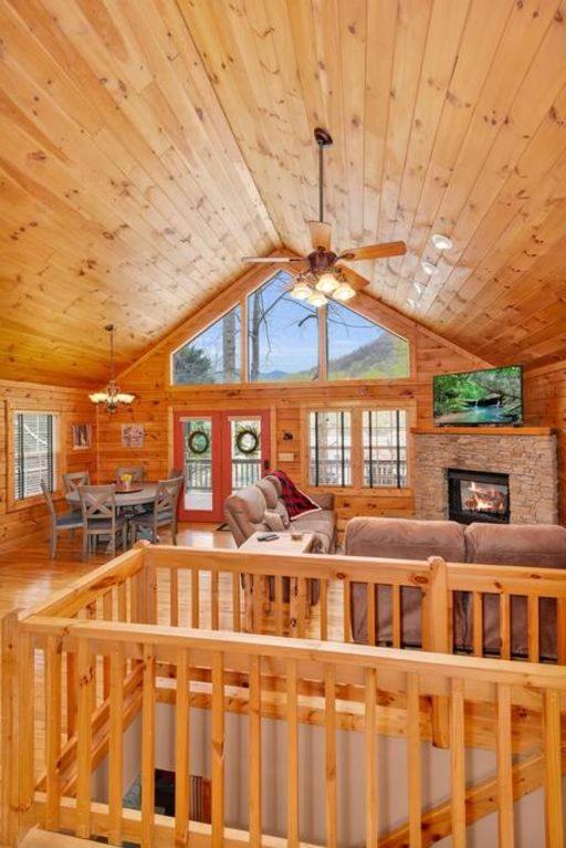 Soco Serene Cabin In The Heart Of Maggie Valley Exterior photo