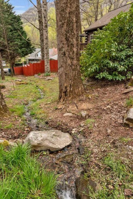 Soco Serene Cabin In The Heart Of Maggie Valley Exterior photo
