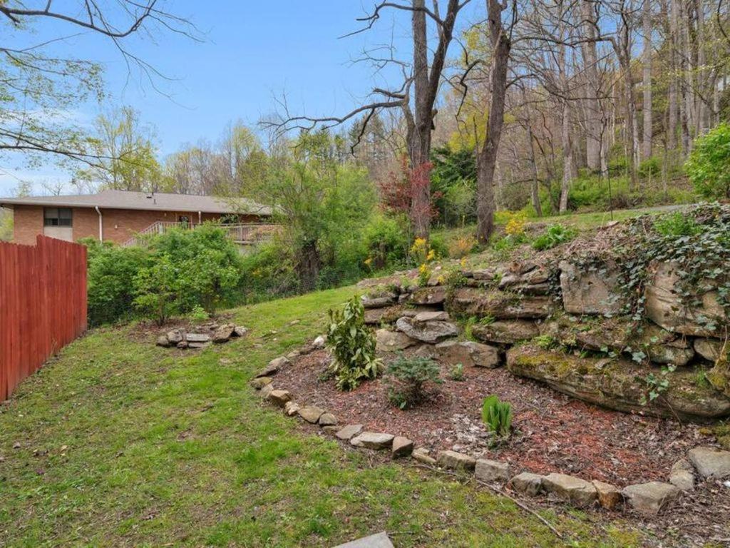 Soco Serene Cabin In The Heart Of Maggie Valley Exterior photo
