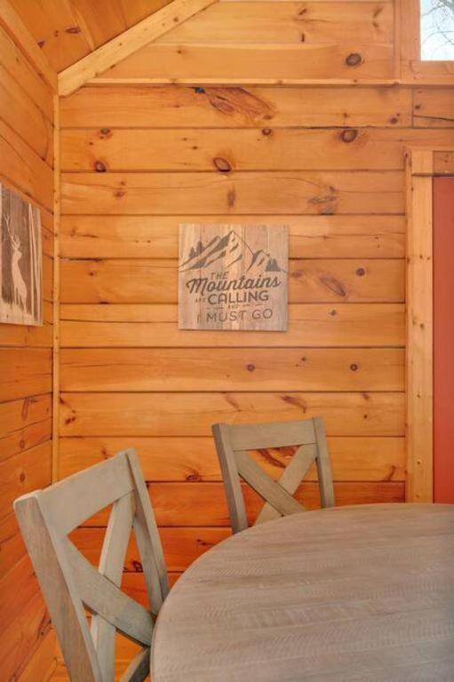 Soco Serene Cabin In The Heart Of Maggie Valley Exterior photo